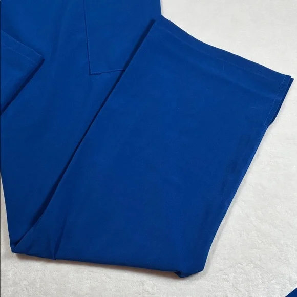 Dickies Blue V-Neck Scrub Top and Pants Set EDS Collection - Picture 6 of 11